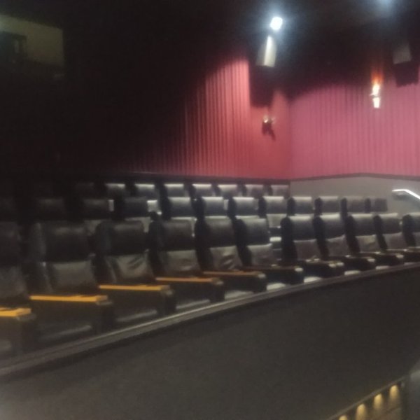 THE 10 BEST Restaurants Near Regal Cinemas Evergreen Parkway Stadium 13