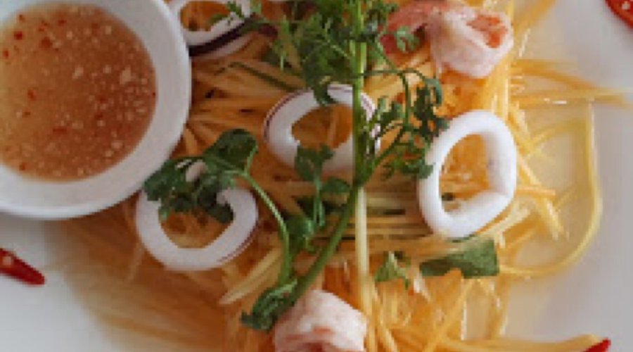 Great! Mango Salad with seafood