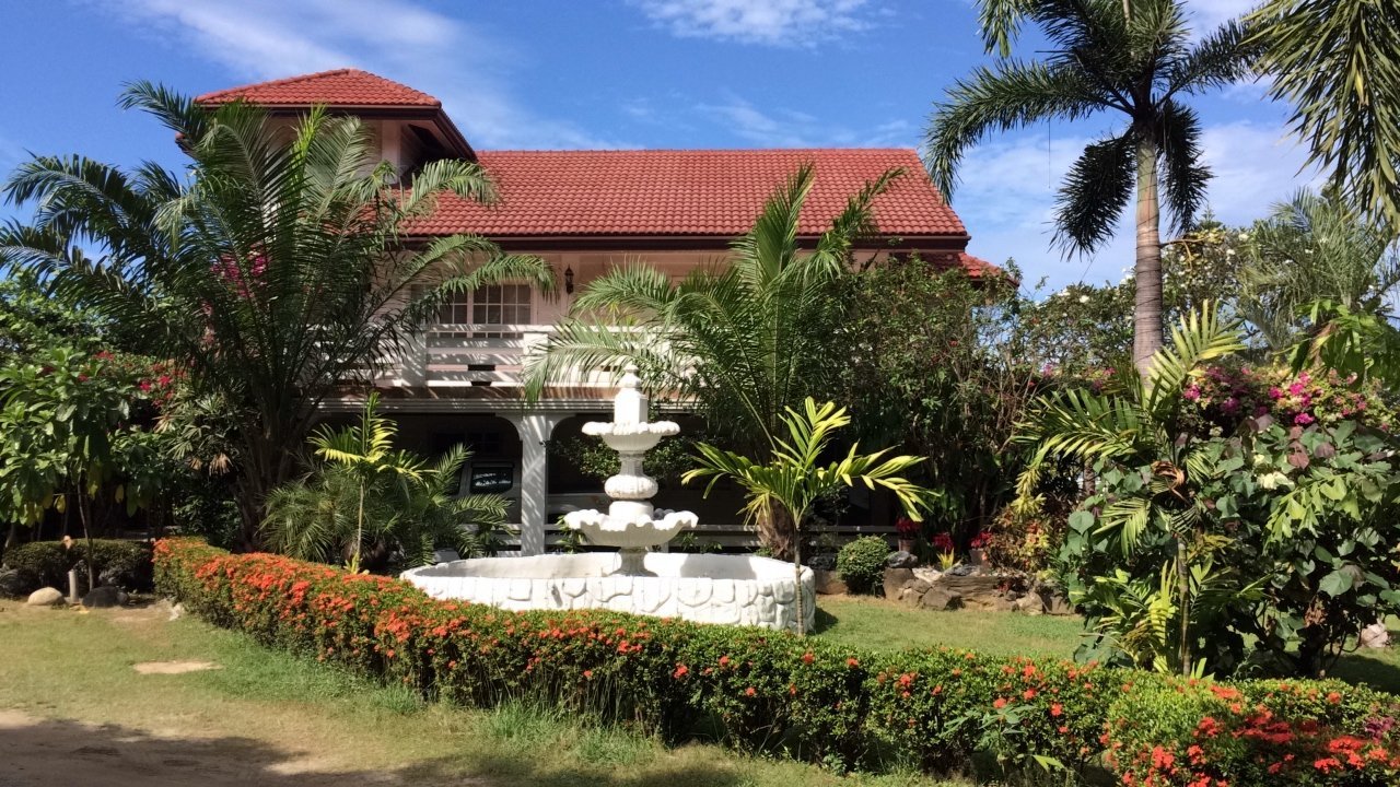 URBIZ GARDEN - B&B Reviews (San Juan, Philippines) - Tripadvisor