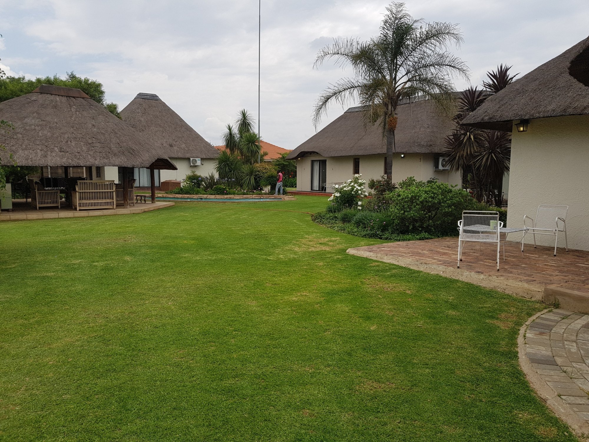 12 ON VAAL DRIVE GUESTHOUSE Desde $881 (Vanderbijlpark, Sudáfrica ...