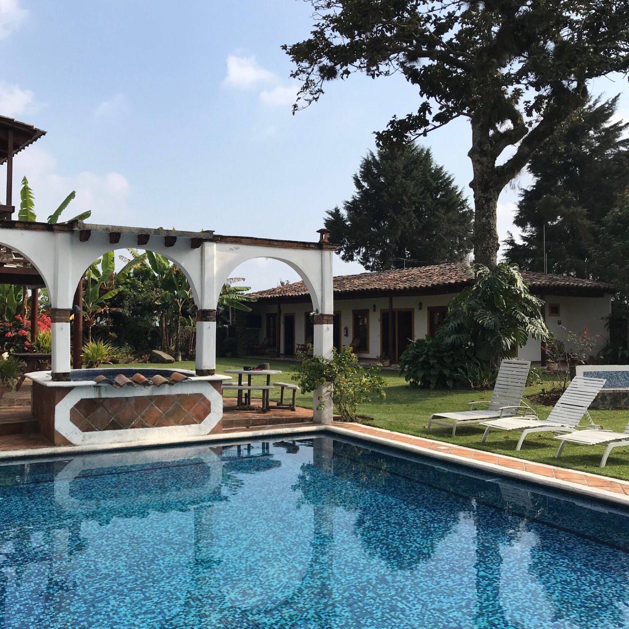 HOTEL Y CABANAS EL CORTIJO DE LOS MORALES (Xico, Veracruz) - Opiniones ...