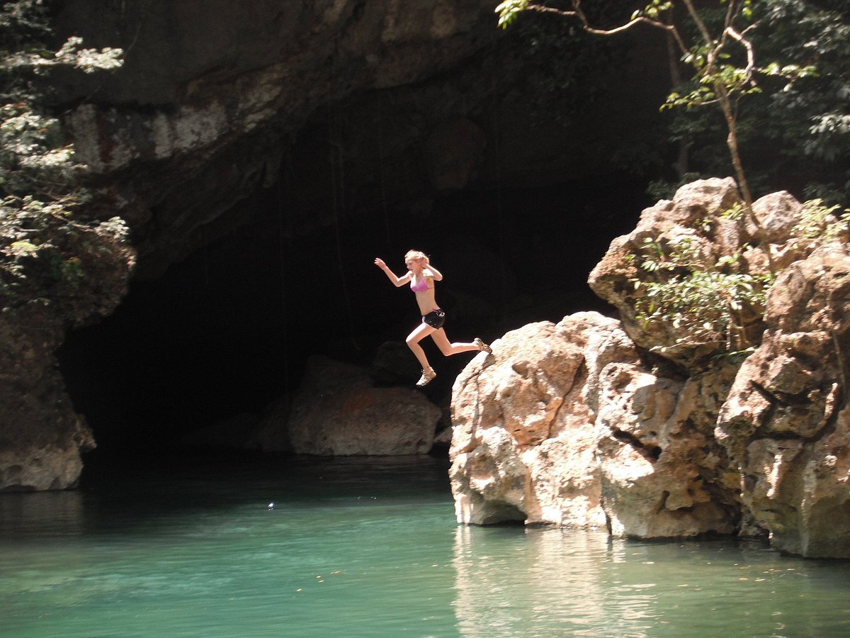 Our daughter and her new friend. - Picture of Ian Anderson's Caves Branch  Jungle Lodge, Belmopan - Tripadvisor