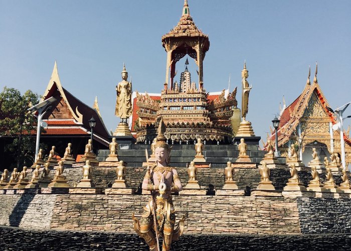 'buddha mountain'