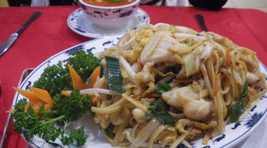 Nouilles sautées au poulet