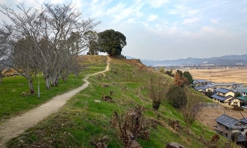 Tsukuriyama burial mound