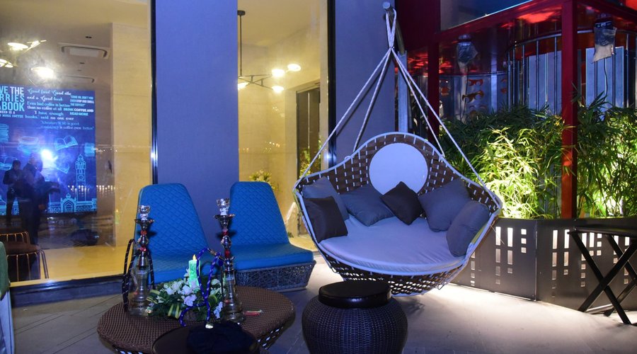 Elevate Bar Seating