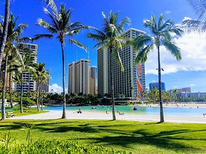 HILTON HAWAIIAN VILLAGE WAIKIKI BEACH RESORT - Updated 2023 Prices &  Reviews (Oahu, Hawaii)