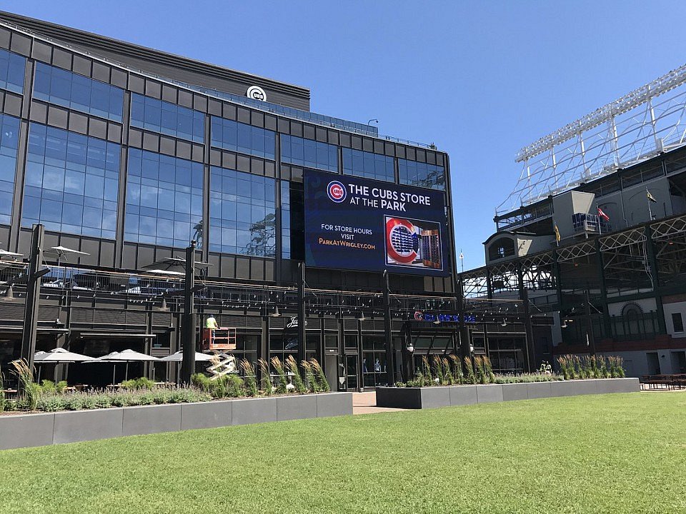 Cubs open their own souvenir shop across street from Wrigley - Chicago  Sun-Times