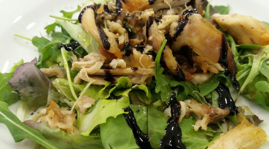 Insalatina tiepida di coniglio con aceto balsamico
