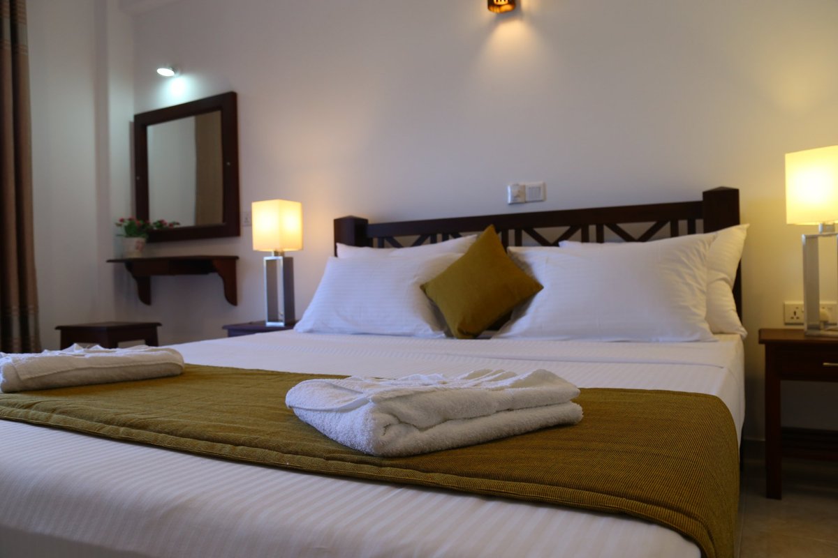 Hikka Regent Hotel Rooms: Pictures & Reviews - Tripadvisor