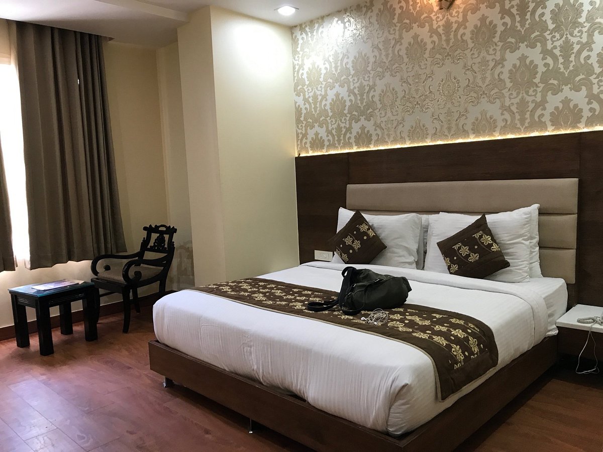 Hotel Grand Hridey, hotell i Amritsar