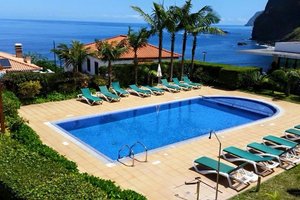 Piscina e praia