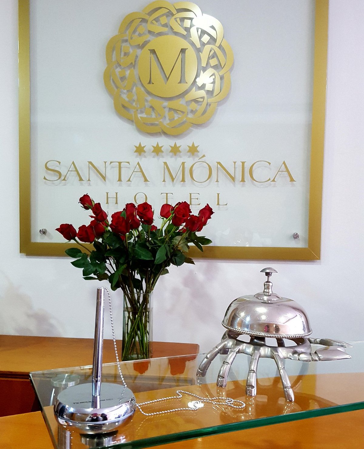 Hotel Santa Monica, hotel in Cuenca