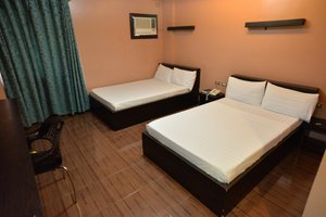 Calaguas Gateway Hotel in Luzon