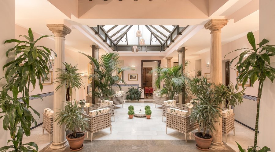 Salón Principal / Patio Andaluz