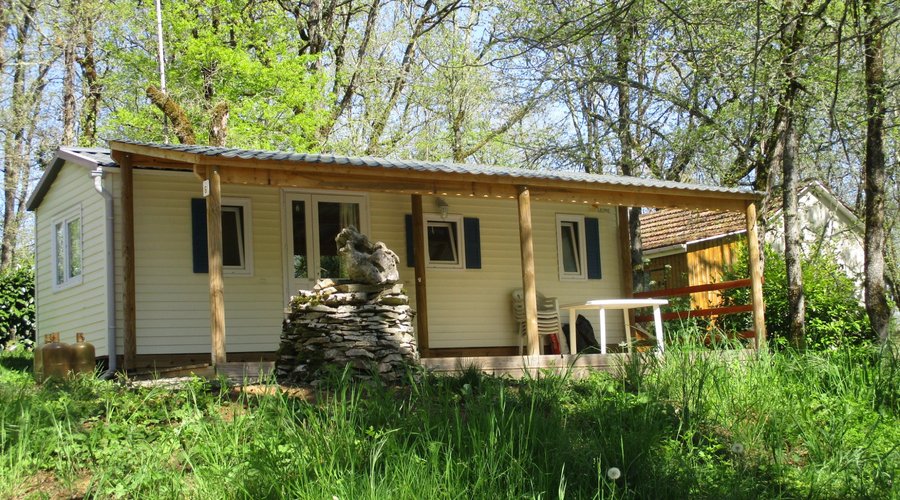 Camping Le Paradis Gourdon Lot Occitanie Mobil home sur 250 m2 minimum de terrain