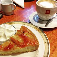 Good coffee and yummy Dutch Apple Pie!