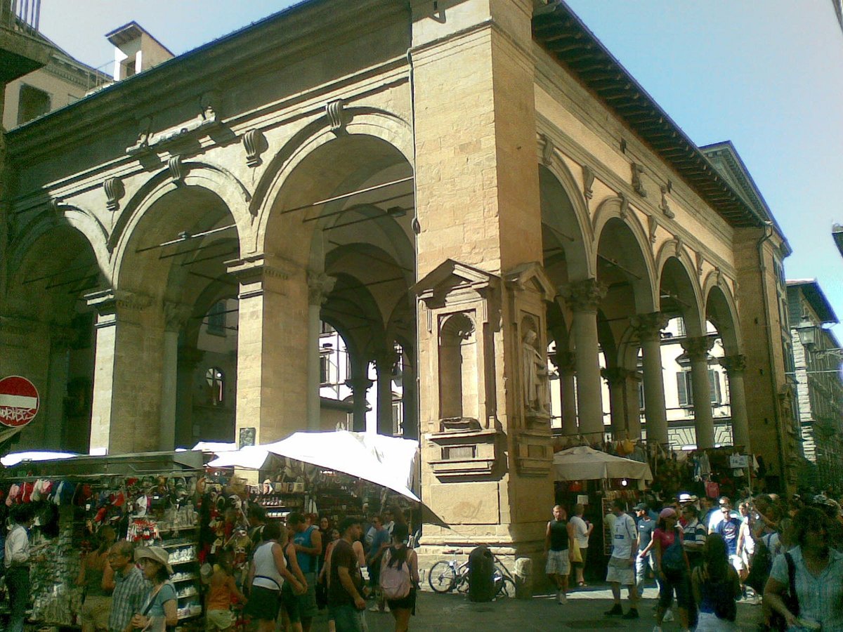 Кожаный рынок во Флоренции