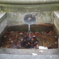 Artesischer Brunnen