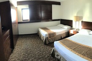 Room & Suite