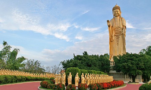 The iconic Big Golden Buddha of Fo Guang Shan