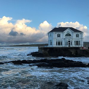 The White Rocks Strand •