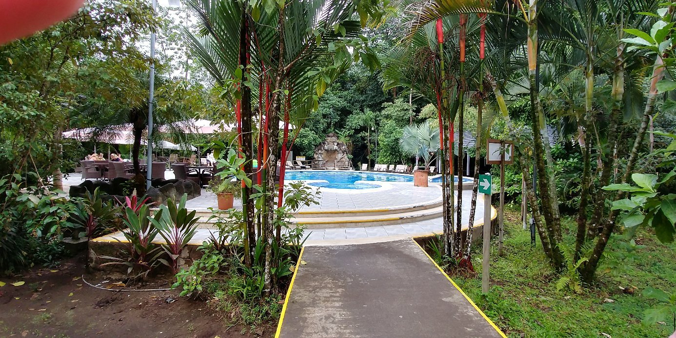 Hotel photo 6 of Evergreen Lodge.