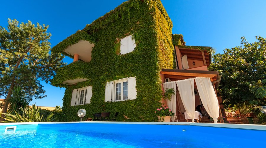 Piscina all aperto ed area benessere