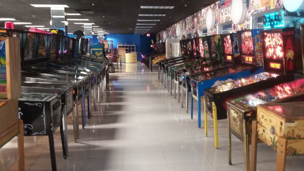 Pinball Hall of Fame - Las Vegas Pinball Museum » Local Adventurer » Travel  Adventures in Las Vegas + World Wide