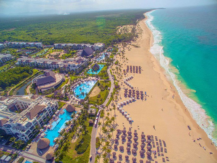 What beach is Hard Rock Punta Cana on?