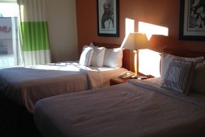 Room & Suite