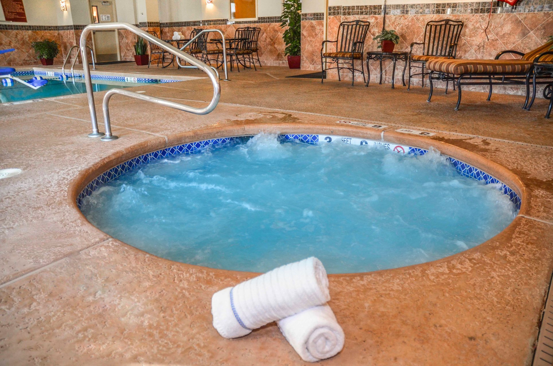 Best Western Plus Vineyard Inn & Suites Pool: Pictures & Reviews ...