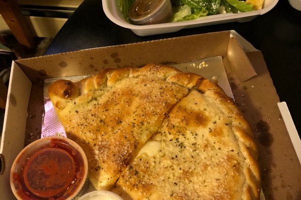 Calzones Food Delivery, Best Restaurants Near You