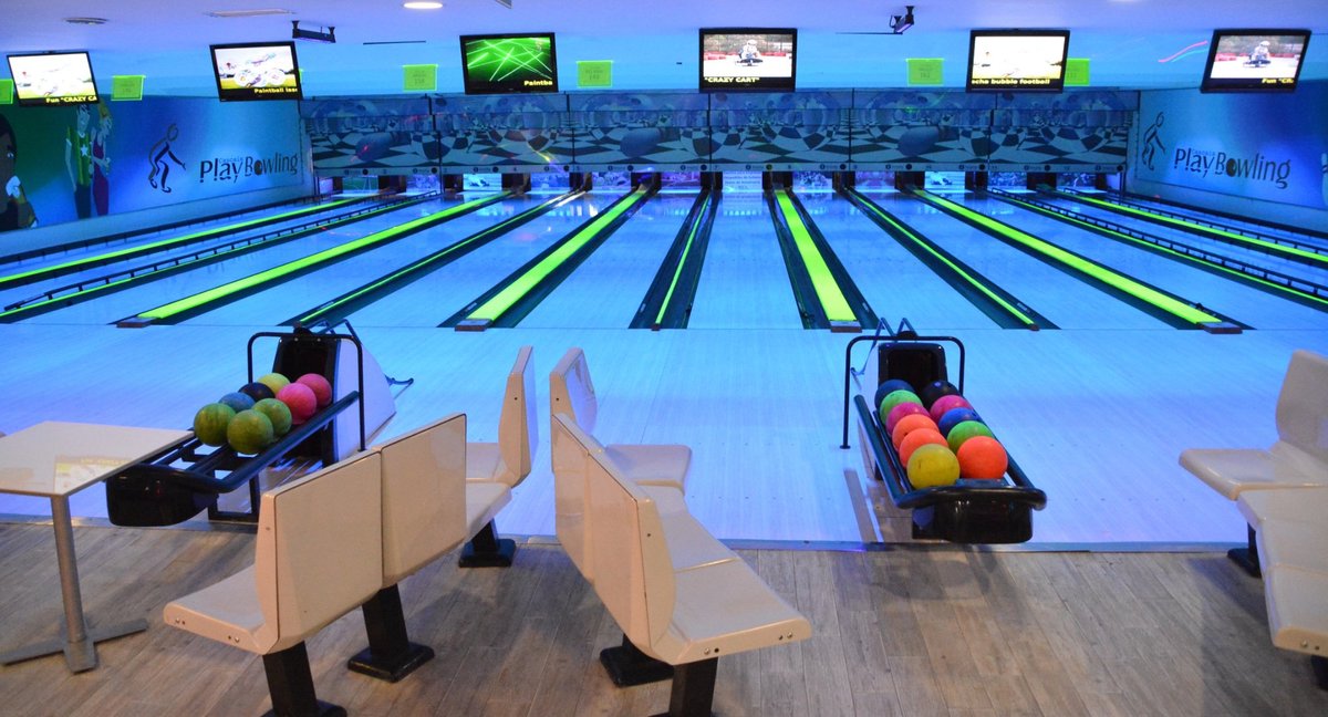 Sala de Jogos  Playbowling Cascais