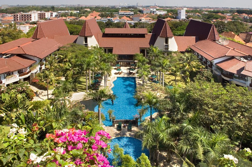 노보텔 수라바야 호텔 (Grand Tropic Suites Hotel Surabaya) - 호텔 리뷰 & 가격 비교