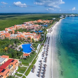 THE 10 BEST Hotels in Puerto Morelos for 2023 (from C$57) - Tripadvisor