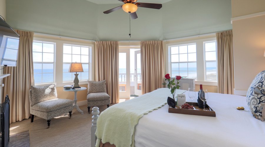 Corner Suite