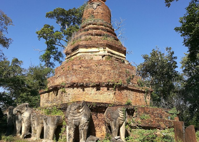 Wat Chang im Wat Nak