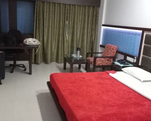 HOTEL PARADISE (Ankleshwar, Gujarat) - Specialty Hotel Reviews, Photos ...