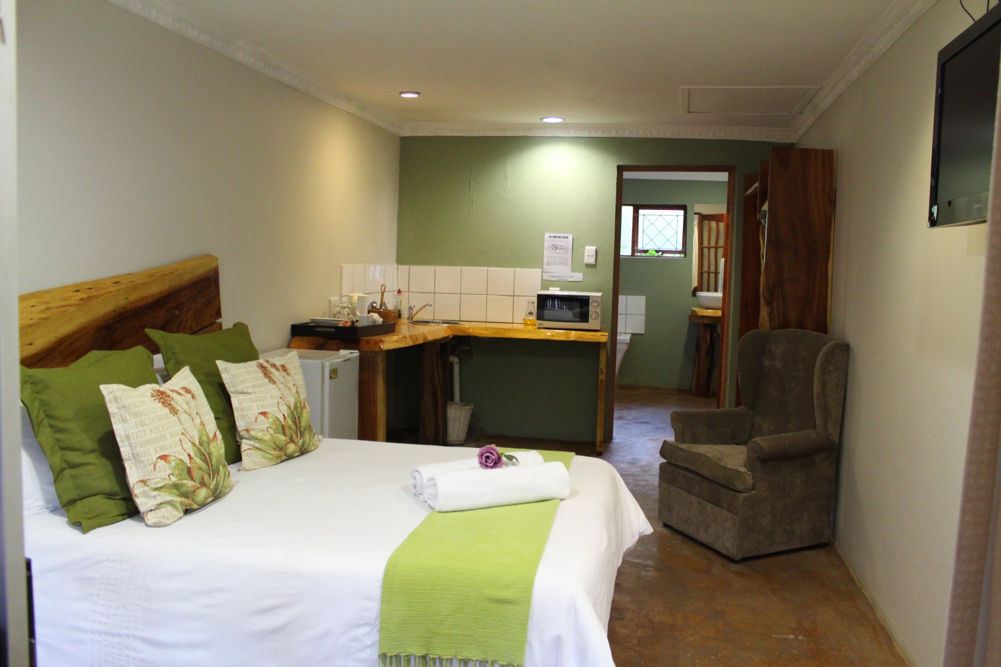 Tidewaters River Lodge Rooms: Pictures & Reviews - Tripadvisor