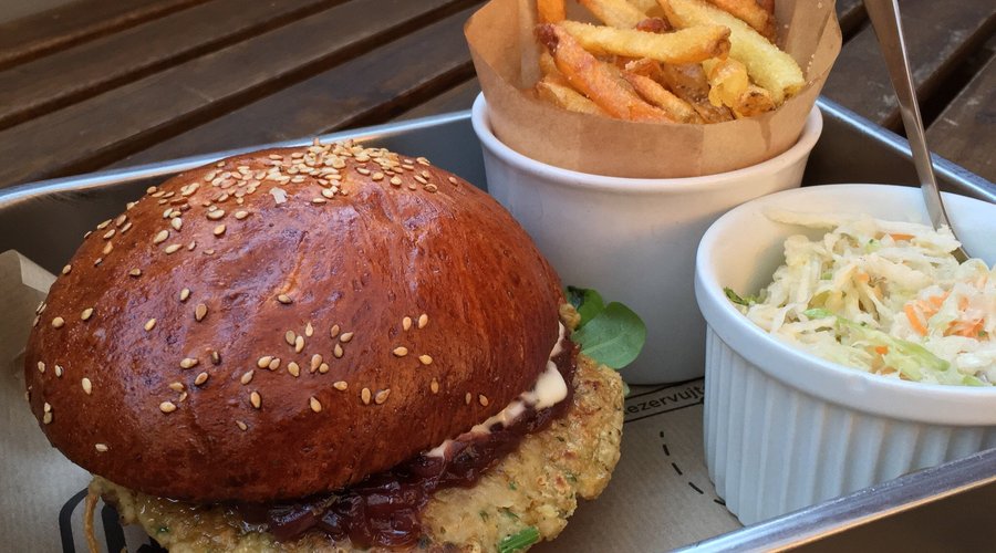 Q Burger bar