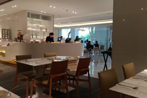 用餐 