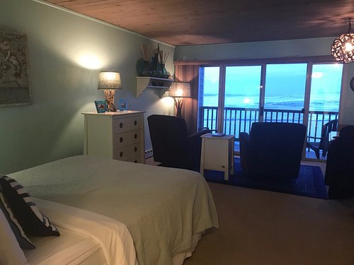 LANAI AT THE COVE: See 1,619 Hotel Reviews, Price Comparison and 1,111