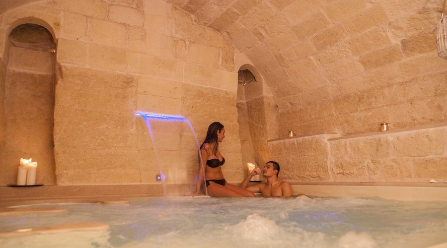 PISCINA IDROMASSAGGIO - ZONA SPA