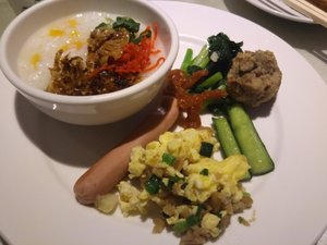餐饮