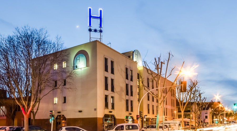 호텔 카탈란 (Hotel HC Mollet Barcelona, 몰레 델 발레스) - 호텔 리뷰 & 가격 비교