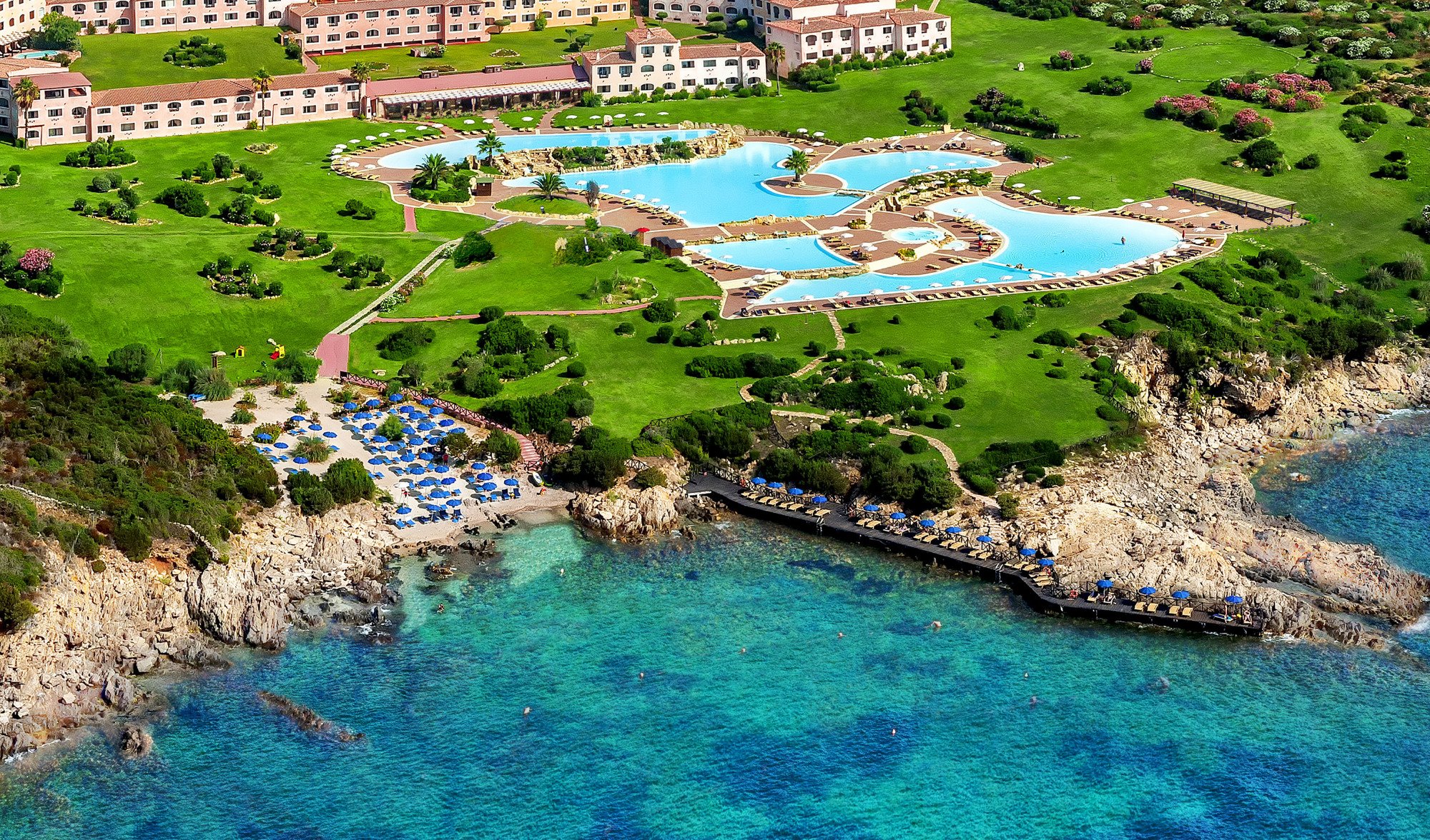 Hotel photo 20 of Colonna Resort.
