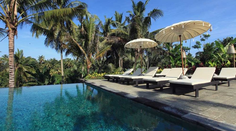 Infinity pool