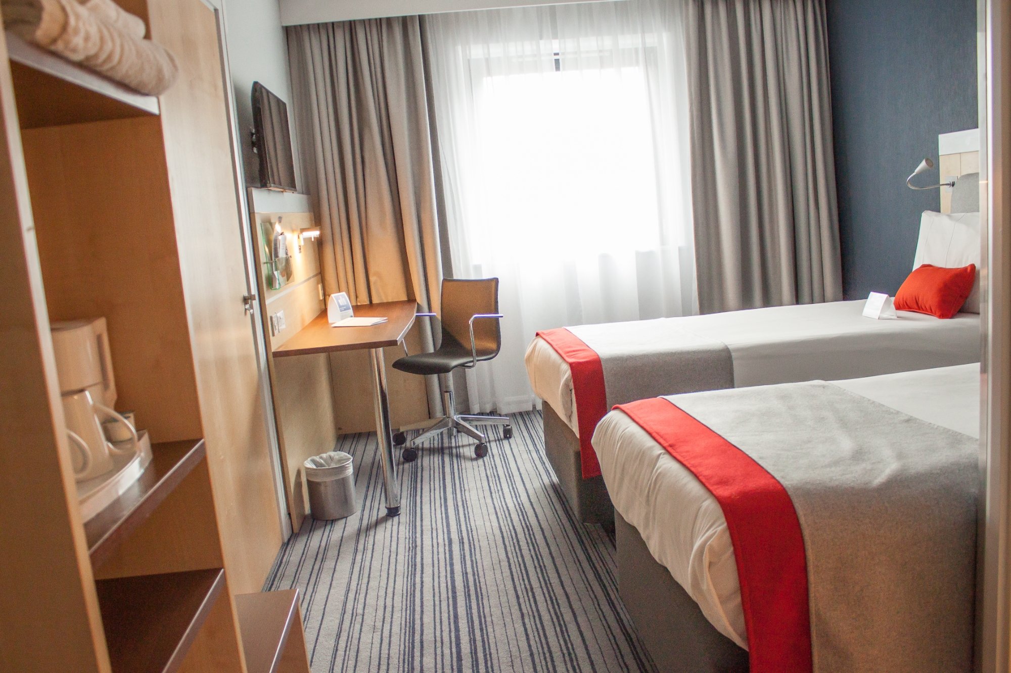 Holiday Inn Express Slough an IHG Hotel UPDATED 2024 Prices