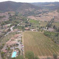 panoramica della Palazzetta sulla valle di Sant'Antimo